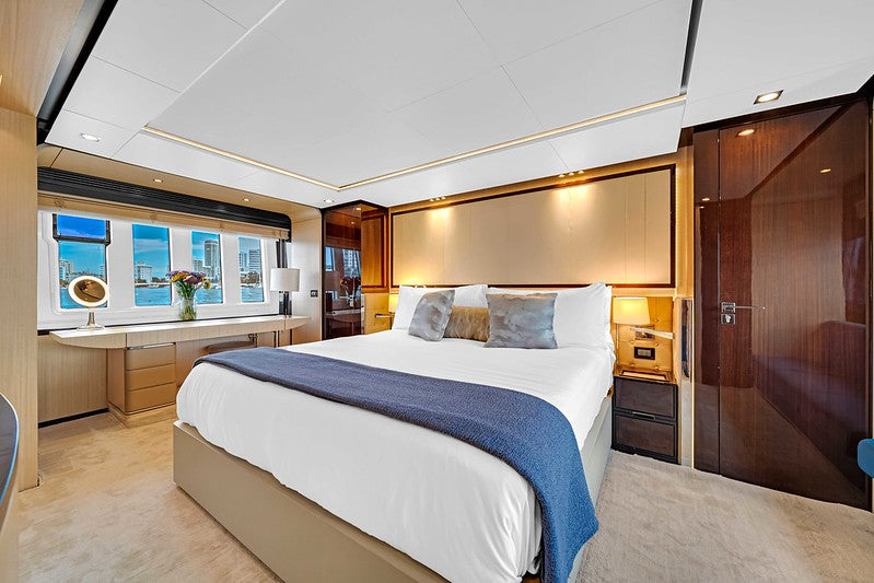 84" Azimut