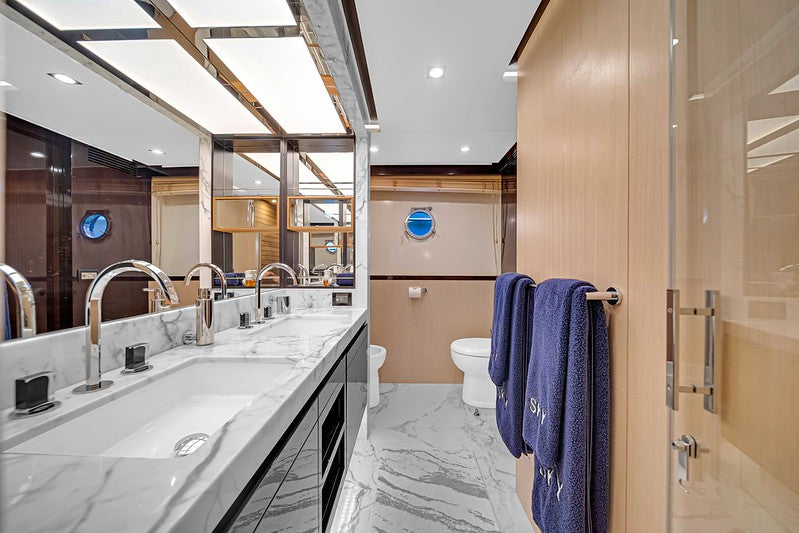 84" Azimut