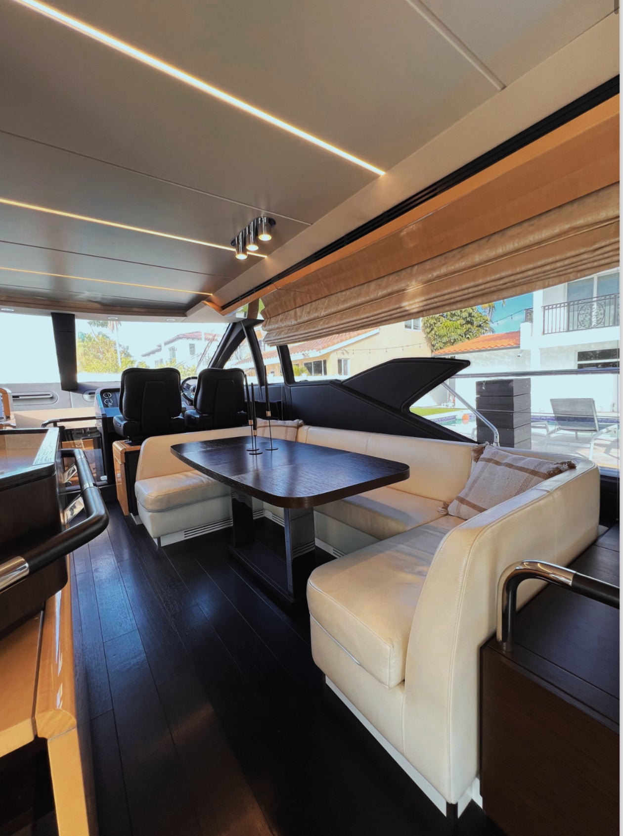 68' AZIMUT